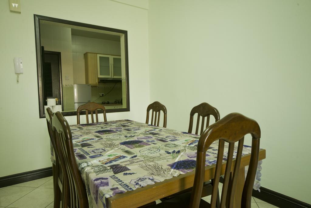 Nana Marina Court Apartment Kota Kinabalu Exterior photo