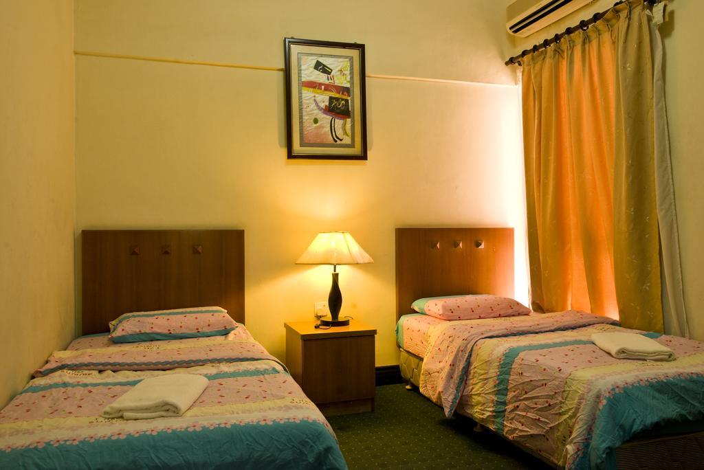 Nana Marina Court Apartment Kota Kinabalu Exterior photo